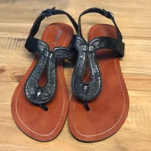 Size 7 Gomax Black Sandal